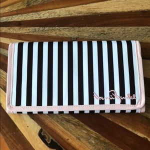 Brand new Henri Bendel jewelry travel case